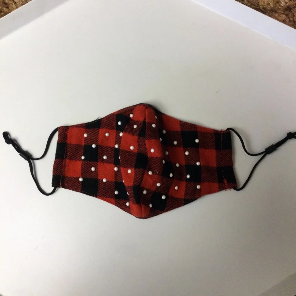 LELE SADOUGHI BUFFALO CHECK WITH PEARLS FACE MASK RED BLACK NWT